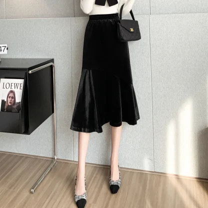 Elastic Gathered Black Skirt - Image 2