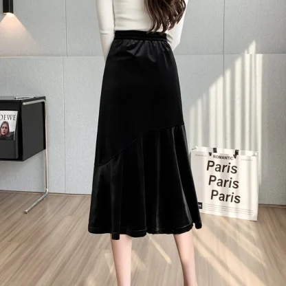 Elastic Gathered Black Skirt - Image 3