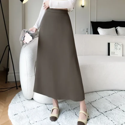 Elegant A-line Black Skirt - Image 5