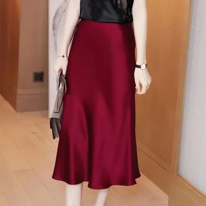 Soft Oversized Black Skirt - Image 5