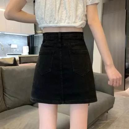 Zippered Denim Black Mini Skirt - Image 5