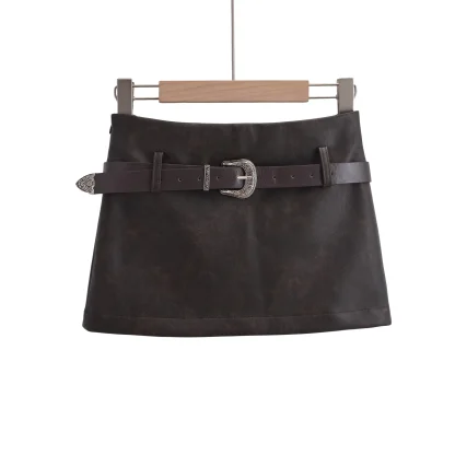 Vintage-style Black Skirt with Belt - Image 3