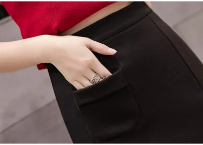 Plus Size Pocket Black Skirt - Image 4