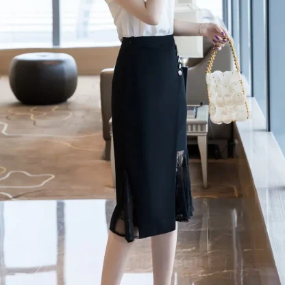 Plus Size Irregular Lace Black Skirt - Image 4