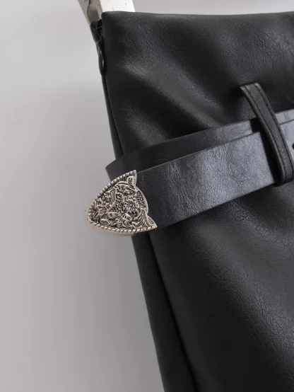 Vintage-style Black Skirt with Belt - Image 7