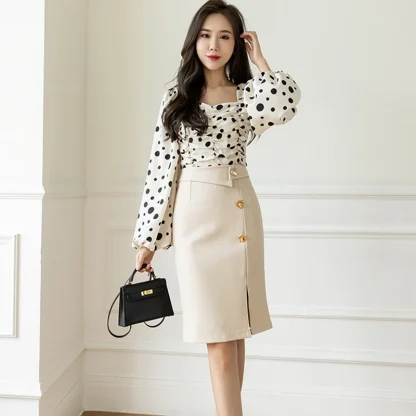 Luxury Buttoned Slit Black Skirts - Image 4