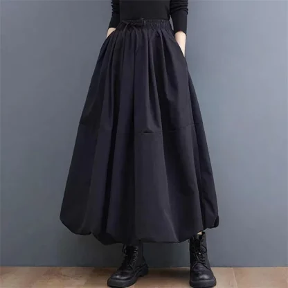 Solid Balloon Black Skirt - Image 2